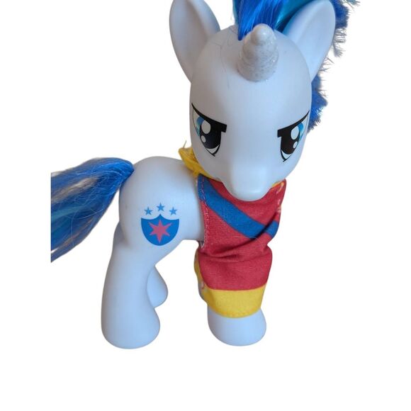 Rare MLP Prince Shining Armor My Little Pony Wedding Figure Clothes Toy - Picture 6 of 7
